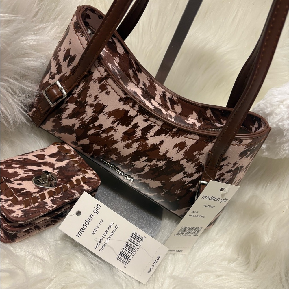 Madden Girl Shoulder Bag w/wallet - Picture 5 of 5